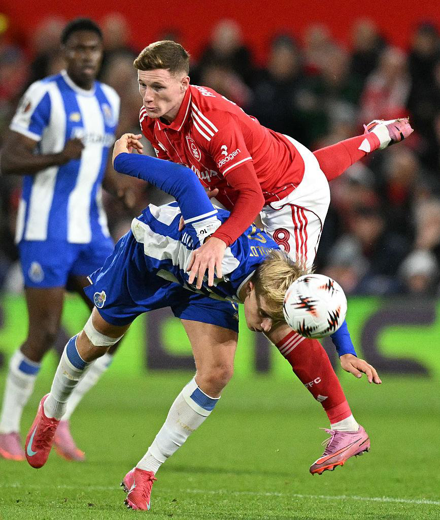 بث مباشر نوتنغهام فورست ضد بورتو – الموعد والقنوات الناقلة في مواجهة أوروبية نارية